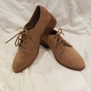Adorable oxfords